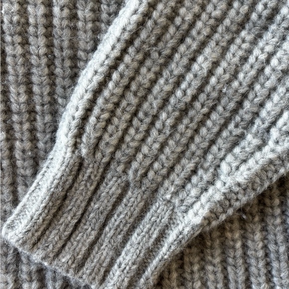 Cozy Gray Ribbed Sweater - Picture 8 of 13